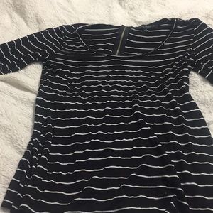 UO stripped top